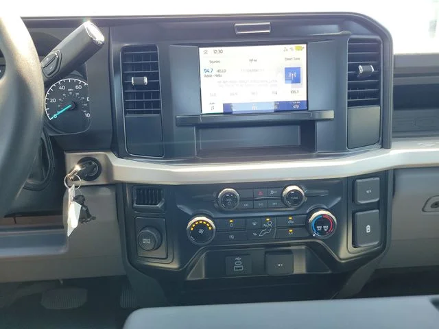 New 2026 Oxford White Ford XL image 21
