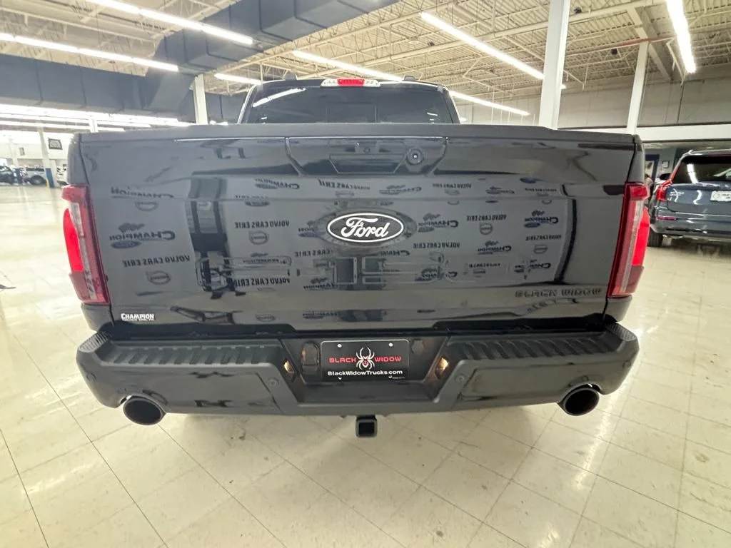 New 2026 Agate Black Metallic Ford XLT image 7