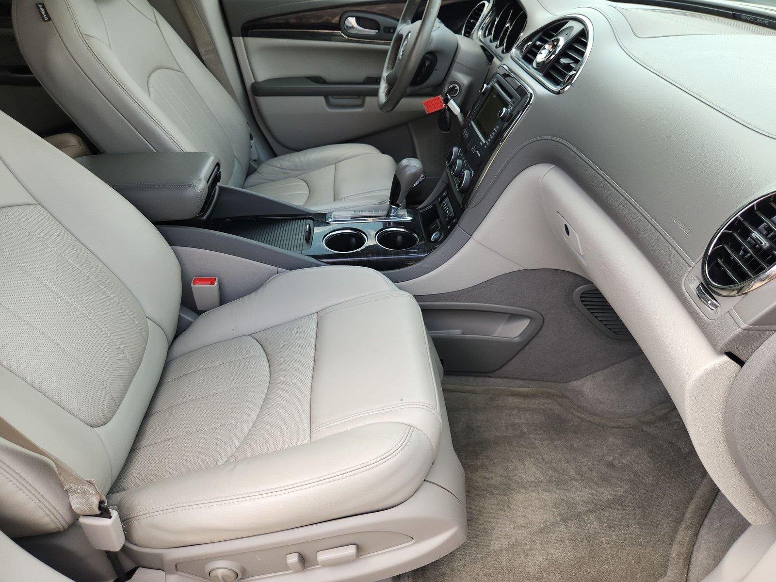 2017 Buick Enclave Premium - Photo 28