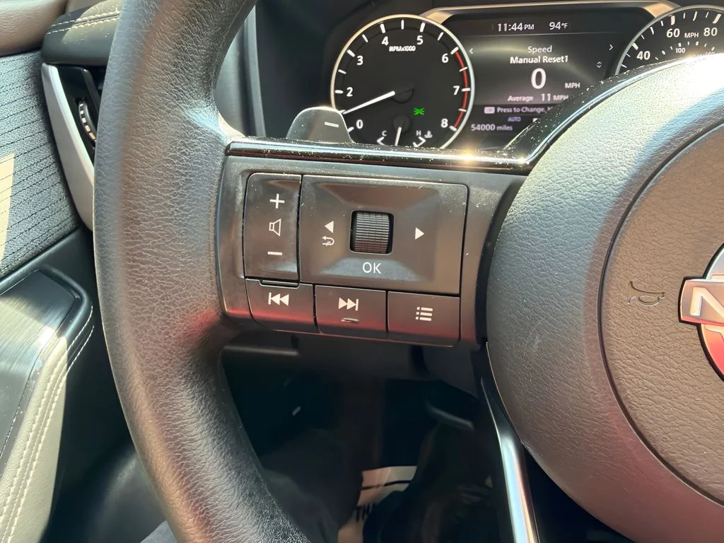 Used 2022 Caspian Blue Metallic Nissan SV image 22