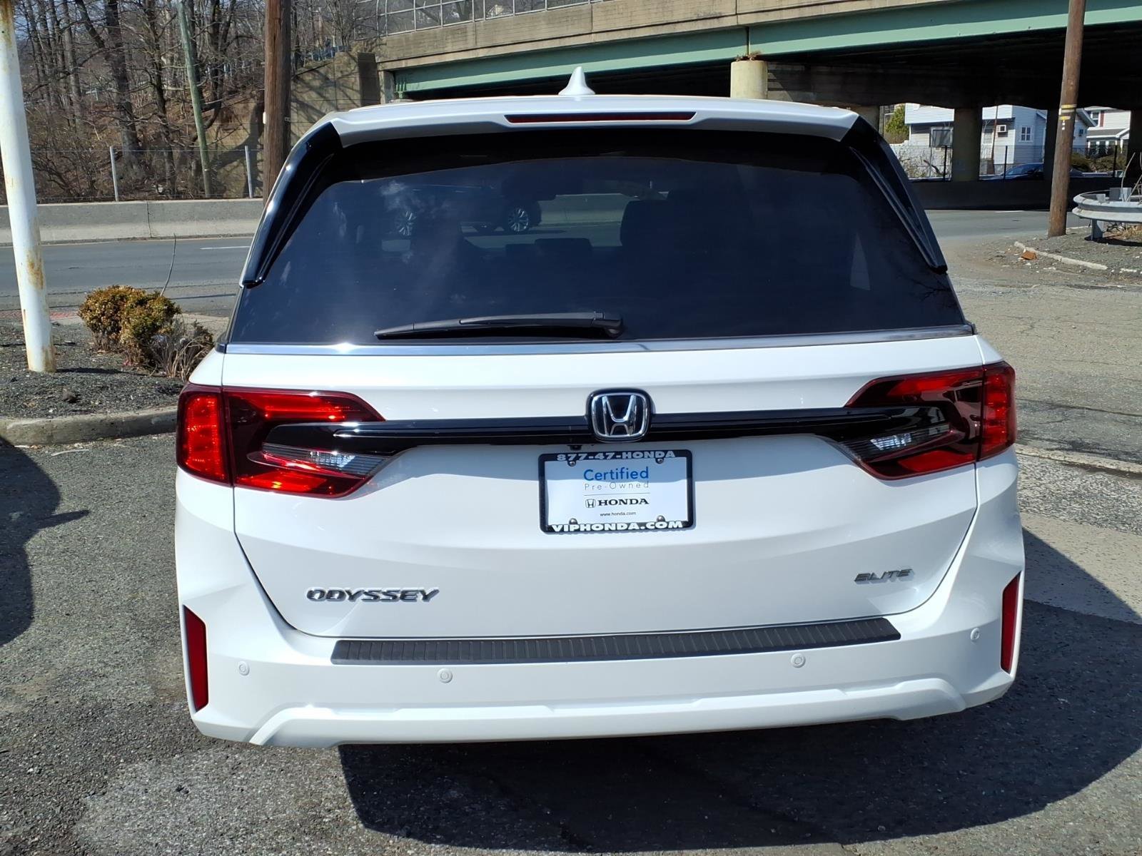 Certified Used 2025 Platinum White Pearl Honda ELITE image 30