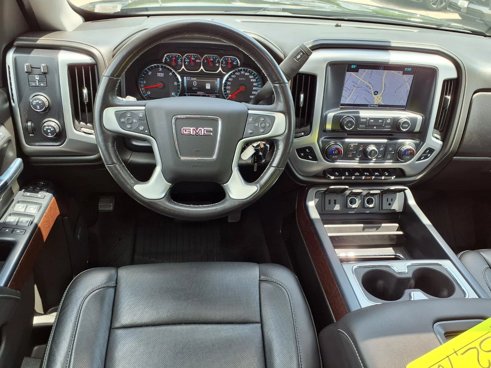 Used 2018 Onyx Black GMC SLT image 4