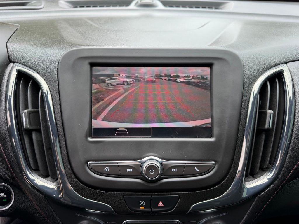 Used 2022 Summit White Chevrolet RS image 22