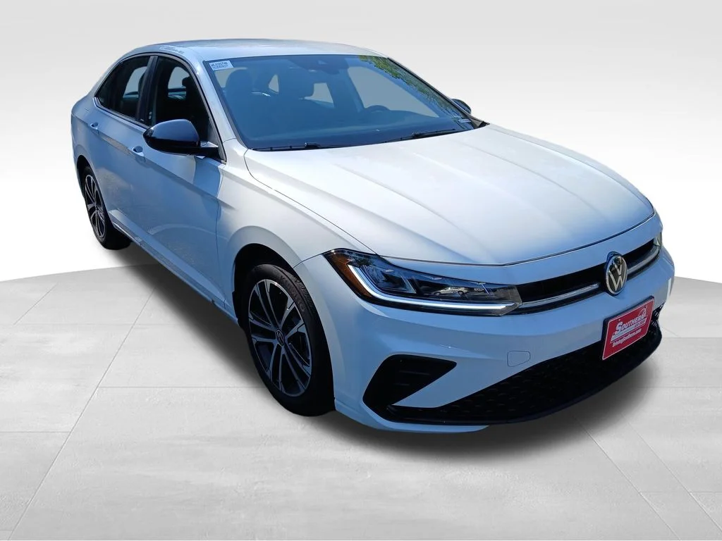 New 2026 White Volkswagen 1.5T Sport image 7