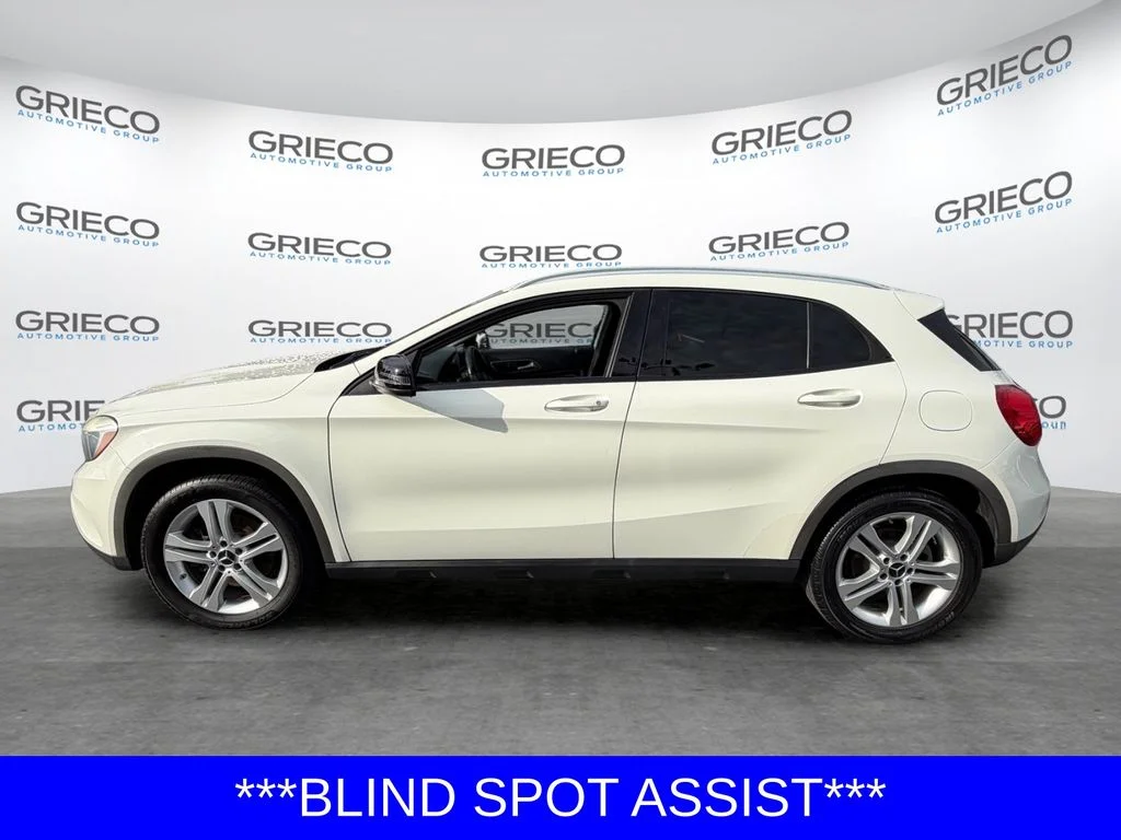 Used 2017 White Mercedes-Benz GLA 250 image 4