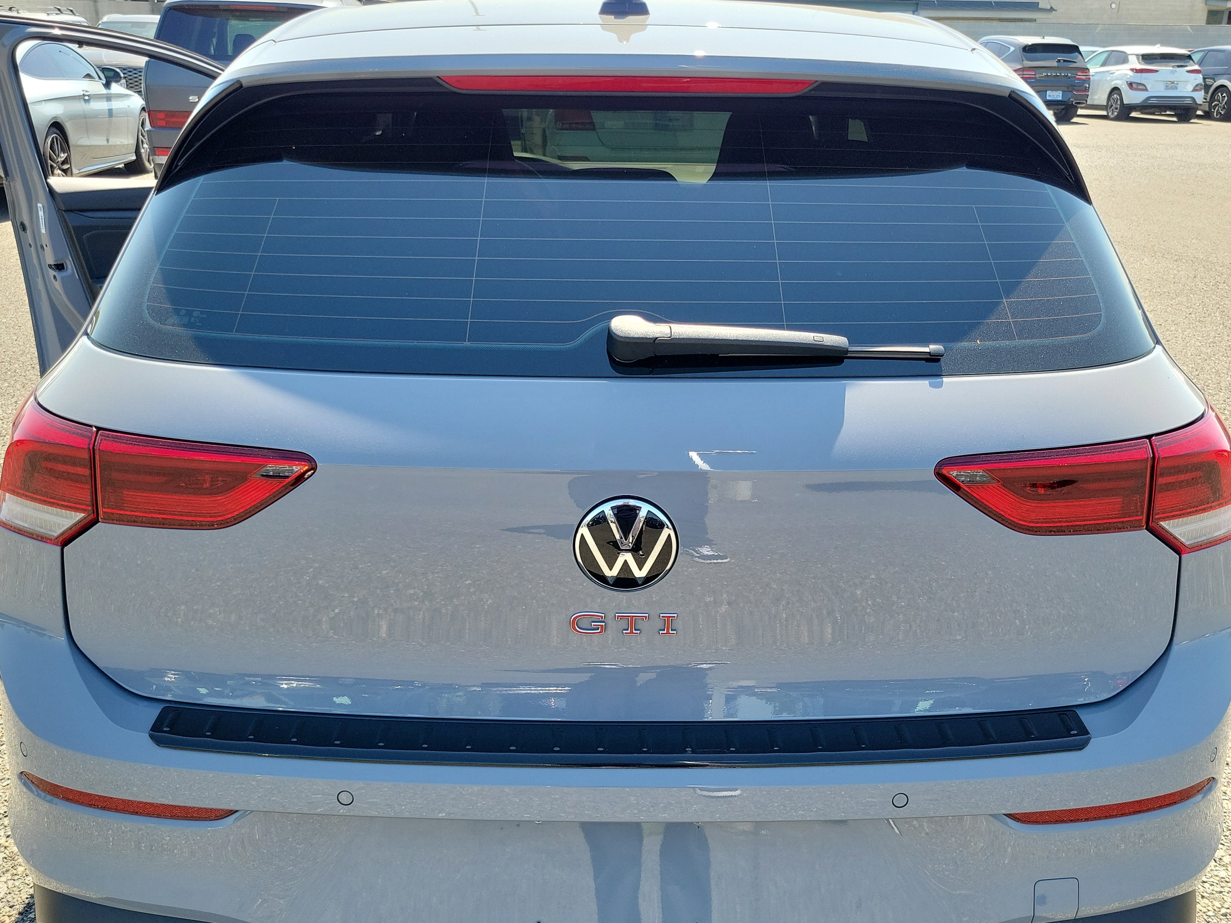 Used 2024 Moonstone Gray Volkswagen Autobahn image 20