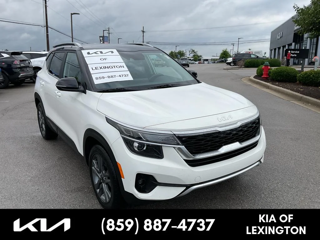 Used 2023 Clear White/Black Roof Kia S image 1