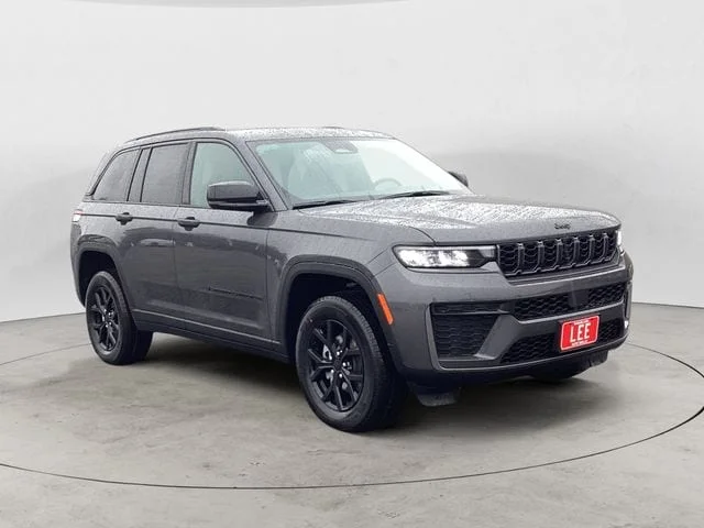 New 2026 Gray Metallic Jeep LAREDO ALTITUDE 4X4 image 8