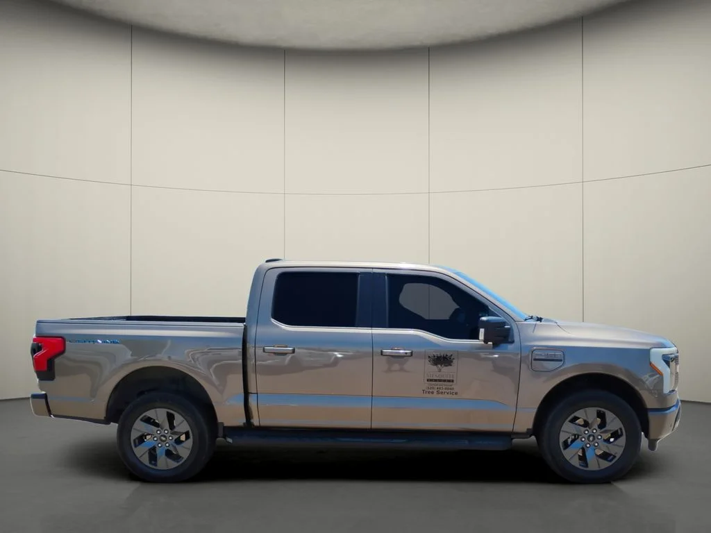 Used 2023 Gray Ford XLT image 8