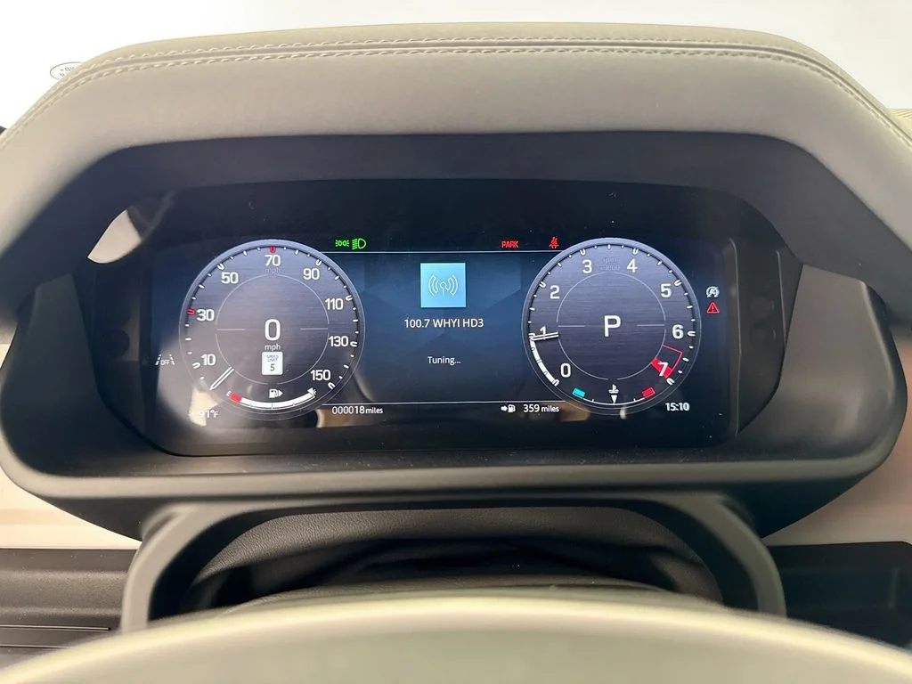 New 2026 Tasman Blue Land Rover X-Dynamic SE image 12