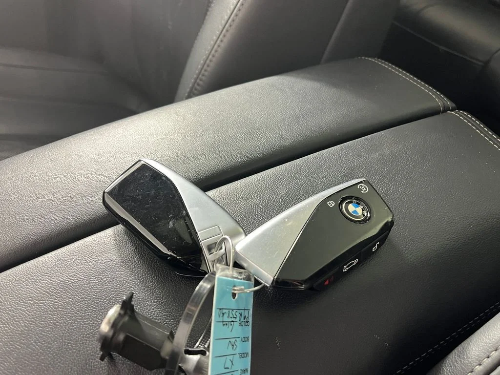 Used 2023 Skyscraper Grey Metallic BMW xDrive40i image 32