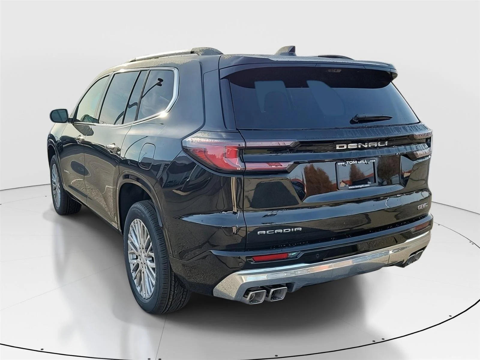 2026 GMC Acadia Denali - Photo 3