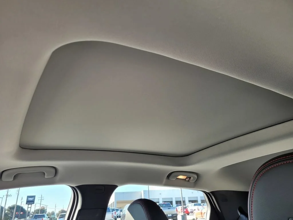 2027 Chevrolet Bolt RS - Photo 14