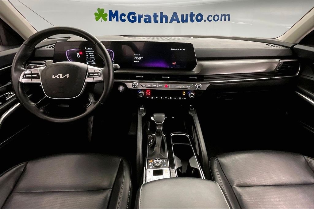 Used 2025 Green Kia S image 20