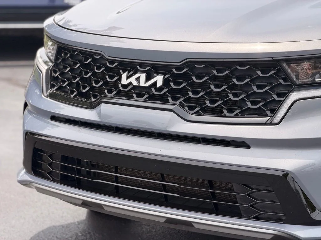 Used 2022 Silver Kia S image 10