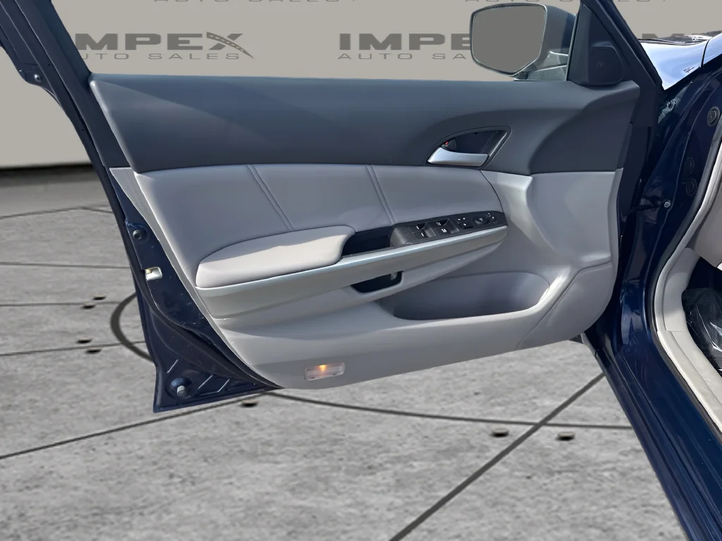 Used 2008 Blue Honda EX-L image 20