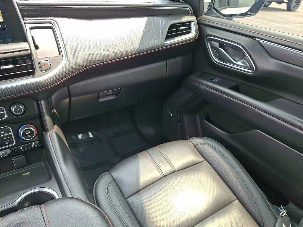 Used 2024 Summit White Chevrolet RST image 17