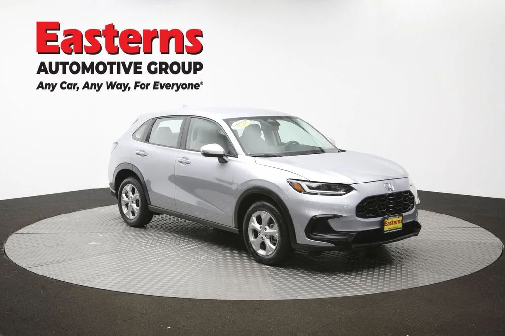 Used 2025 Silver Honda LX image 47