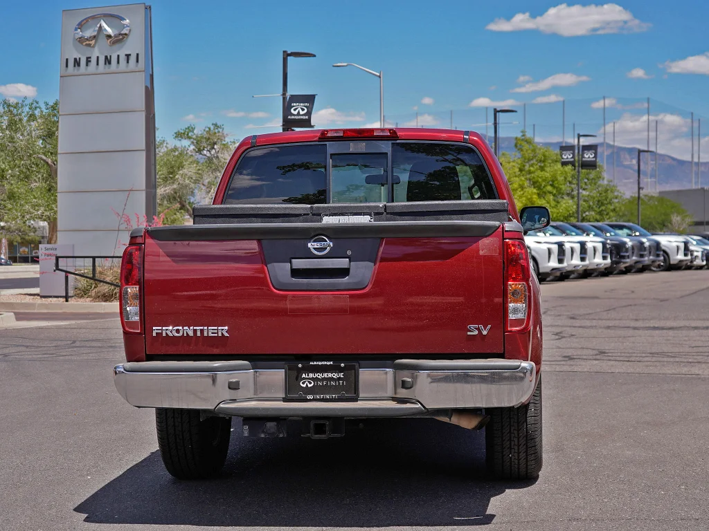 Used 2019 Nah - Cayenne Red Nissan SV image 9