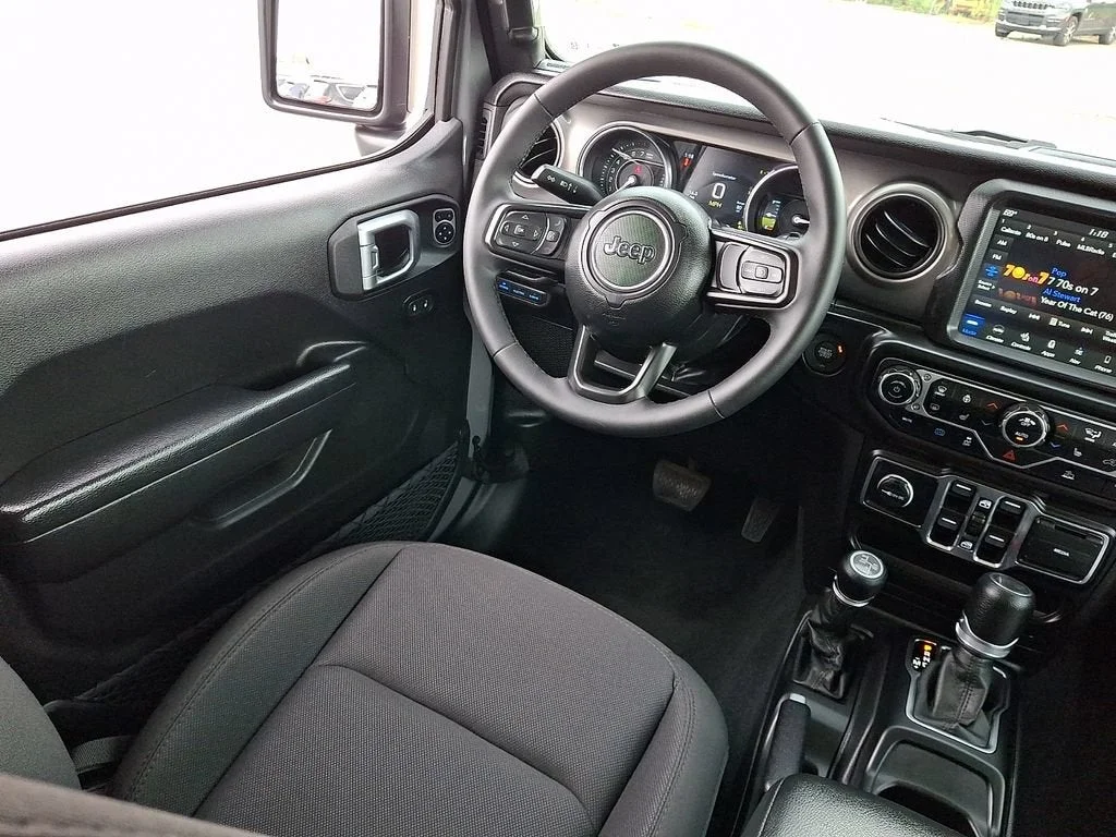 Used 2023 Gray Jeep 4x4 image 50