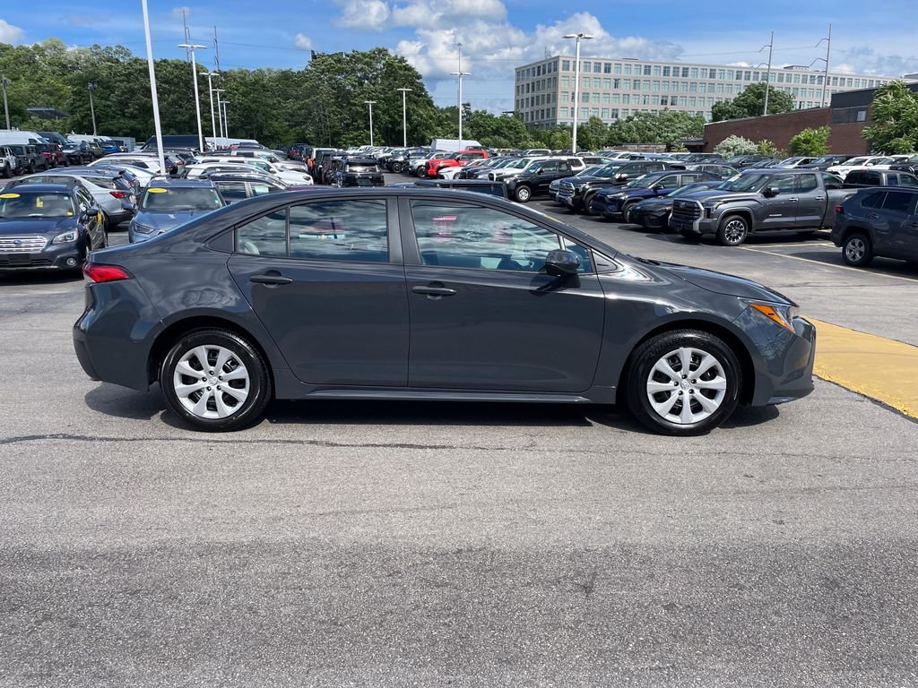 Used 2026  Toyota LE image 7