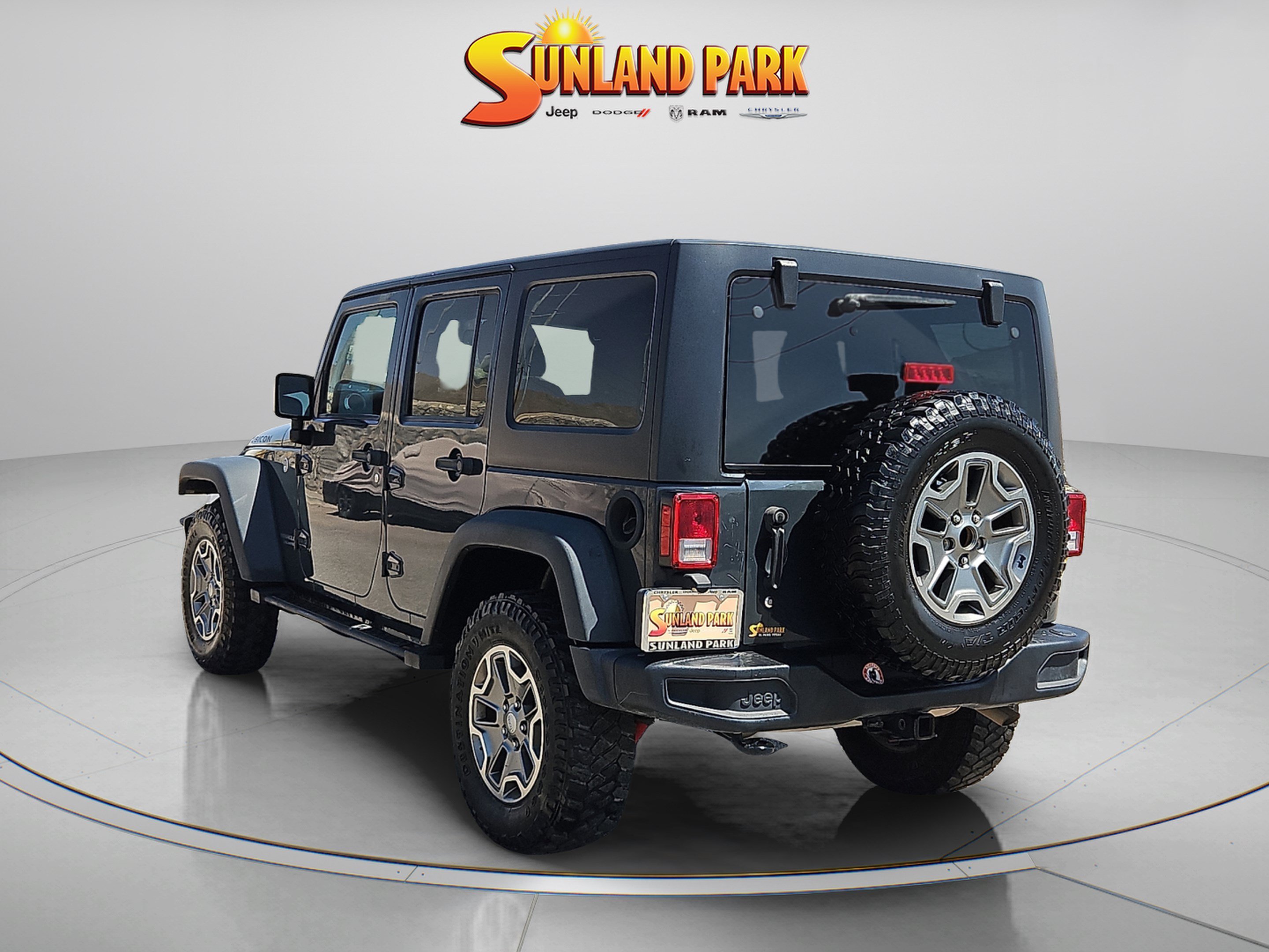 Used 2017 Rhino Clearcoat Jeep Unlimited Rubicon image 4