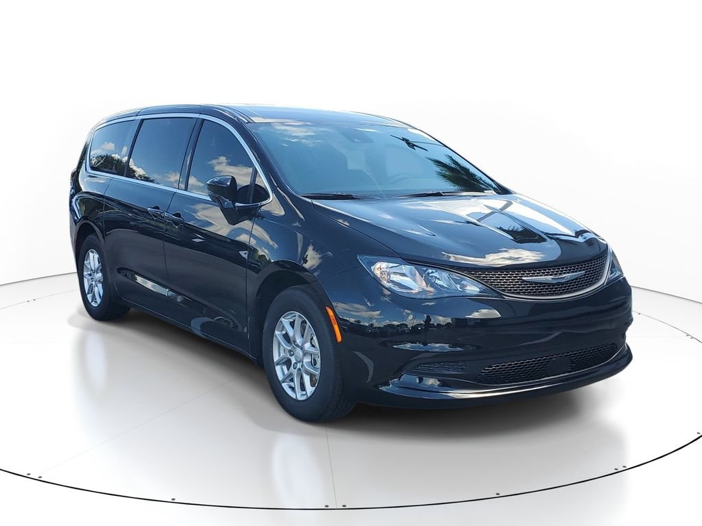 2027 Chrysler Voyager LX's photo
