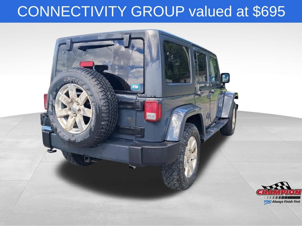 Used 2017 Black Jeep Unlimited Sahara image 6