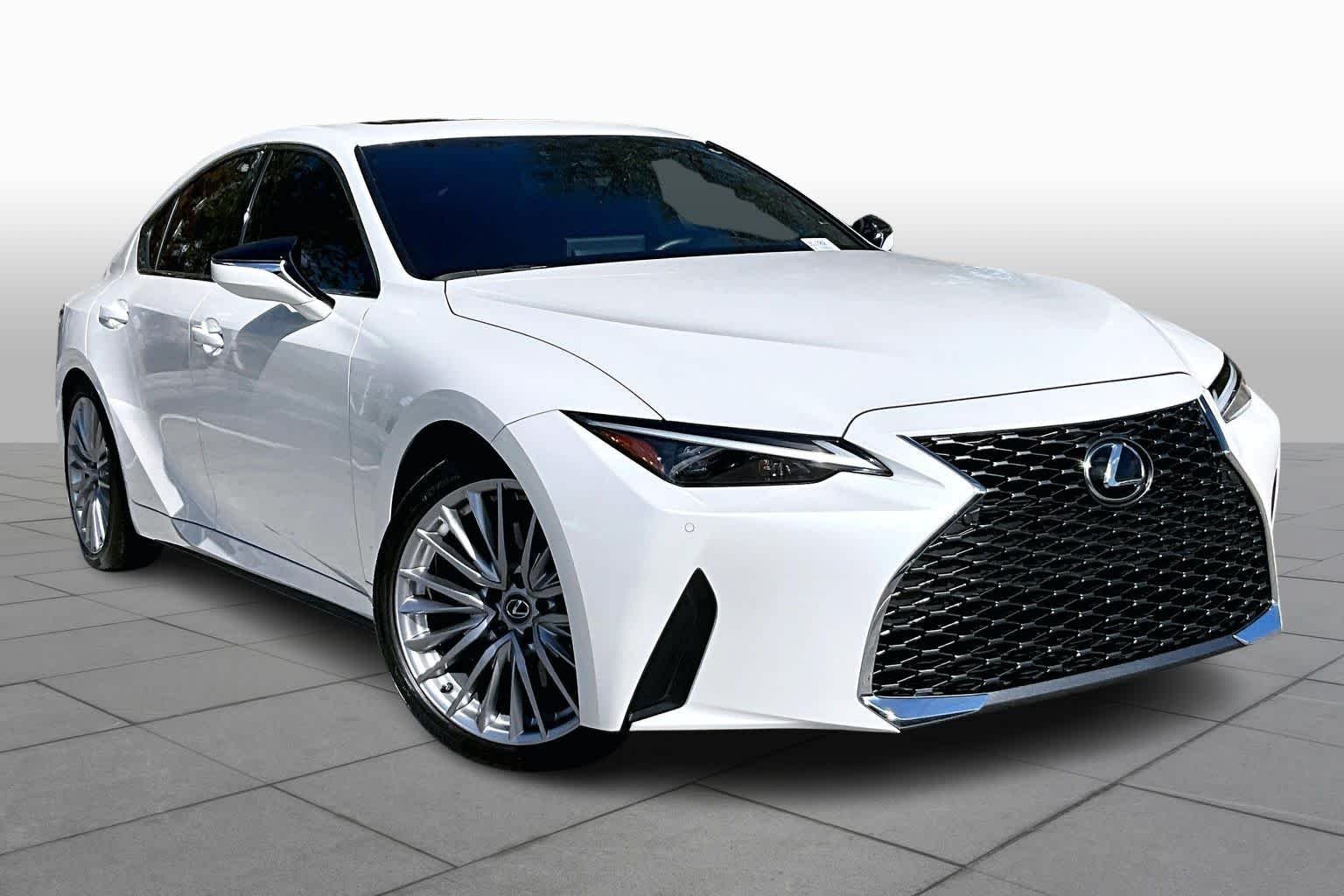 Used 2025 Eminent White Pearl Lexus  image 3