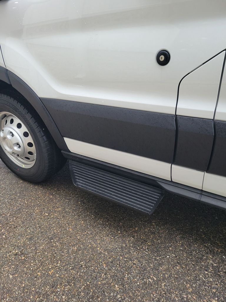 New 2026 Oxford White Ford Cargo Van image 23