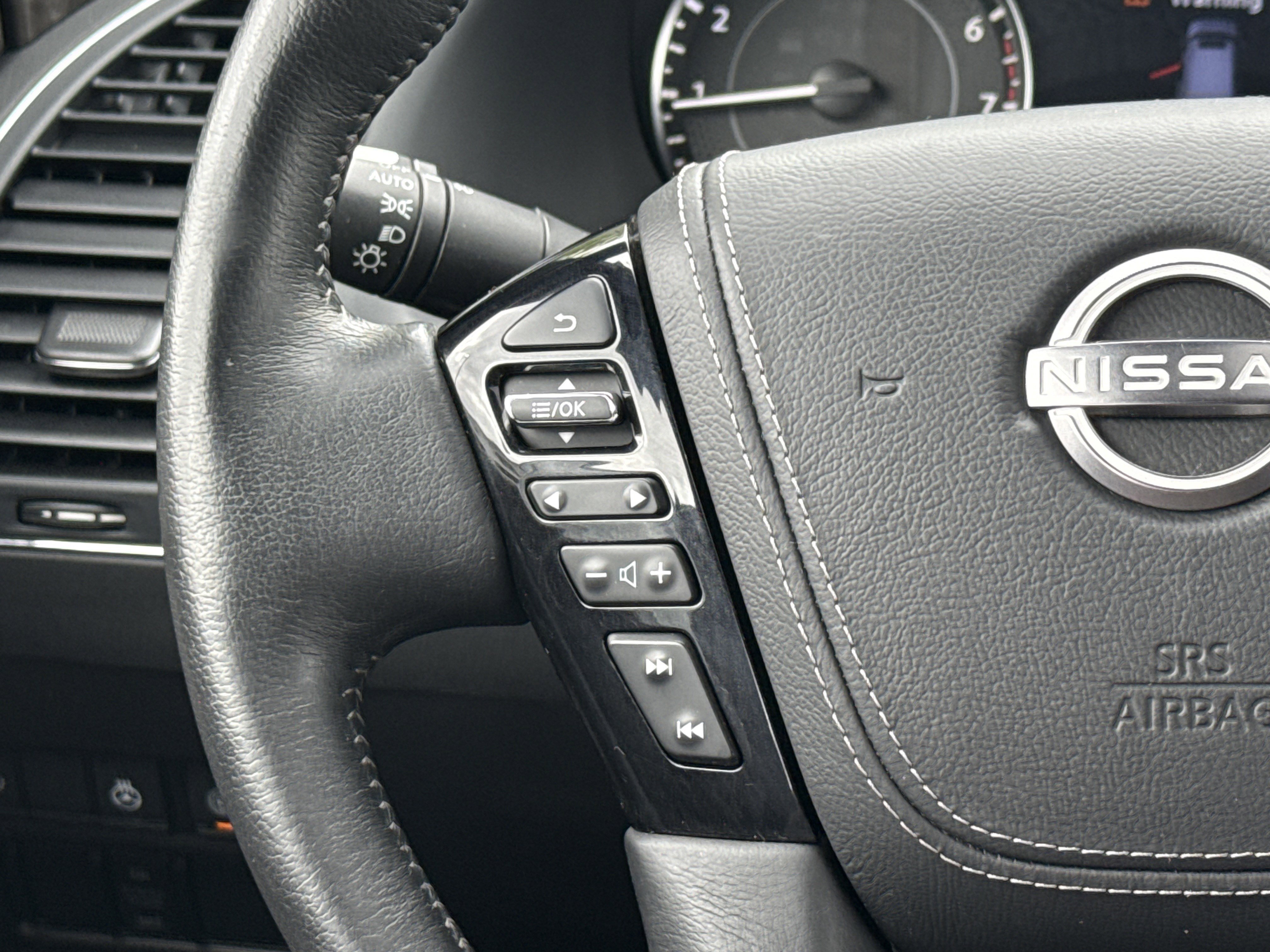 Used 2023 Hermosa Blue Pearl Nissan Platinum image 28