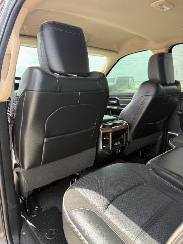 Used 2022 Granite Crystal Metallic Clearcoat Ram Laramie image 16