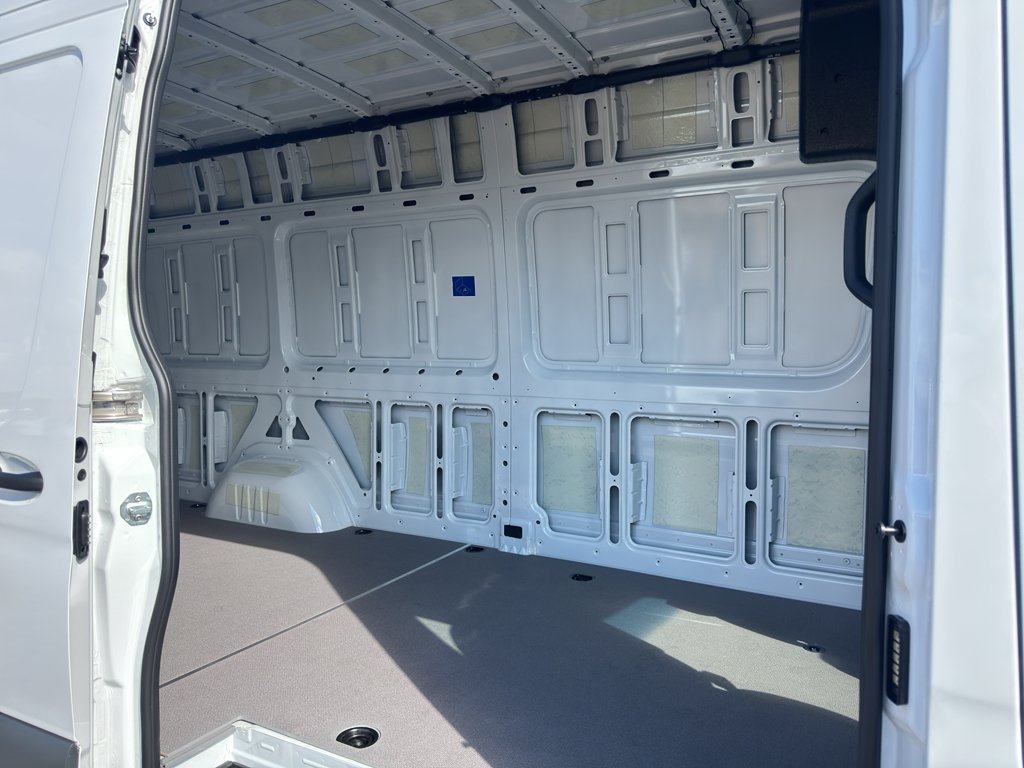 New 2026 Arctic White Mercedes-Benz Base image 5