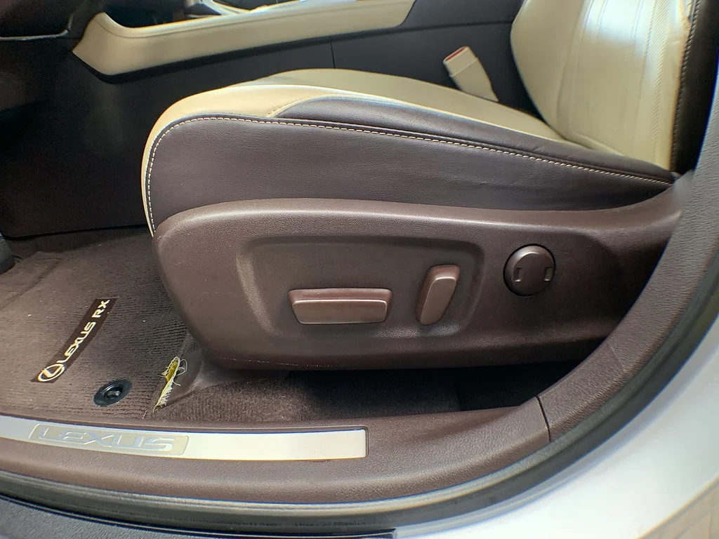 Used 2016 Silver Lining Metallic Lexus 350 image 12