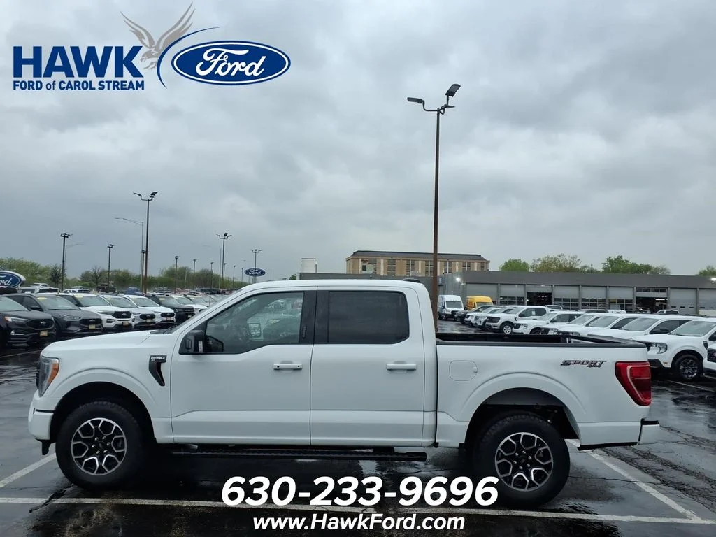 Certified Used 2023 Oxford White Ford XLT image 4