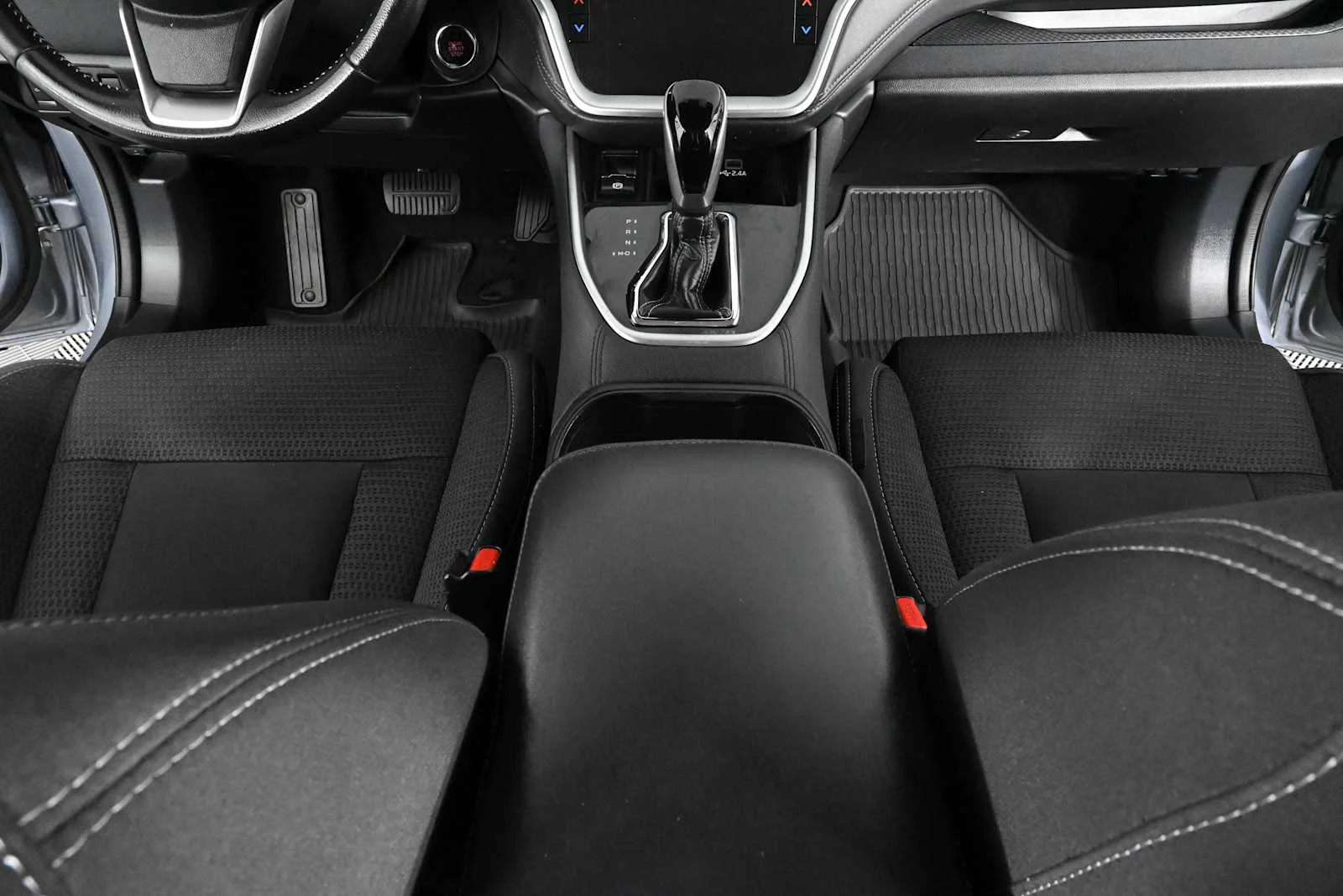 Used 2023 Ice Silver Metallic Subaru Premium image 16