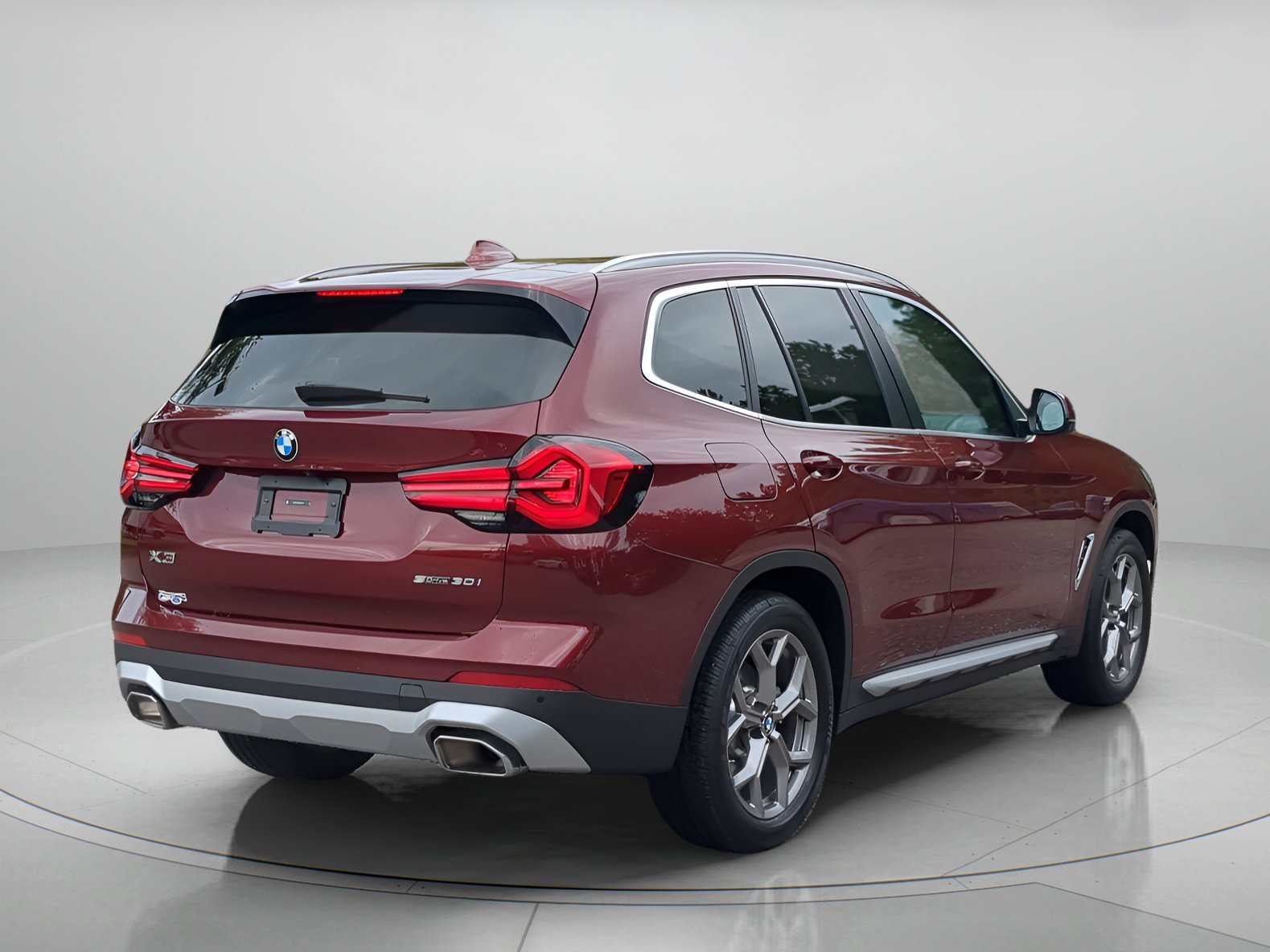 Used 2024 Aventurin Red Metallic BMW sDrive30i image 39