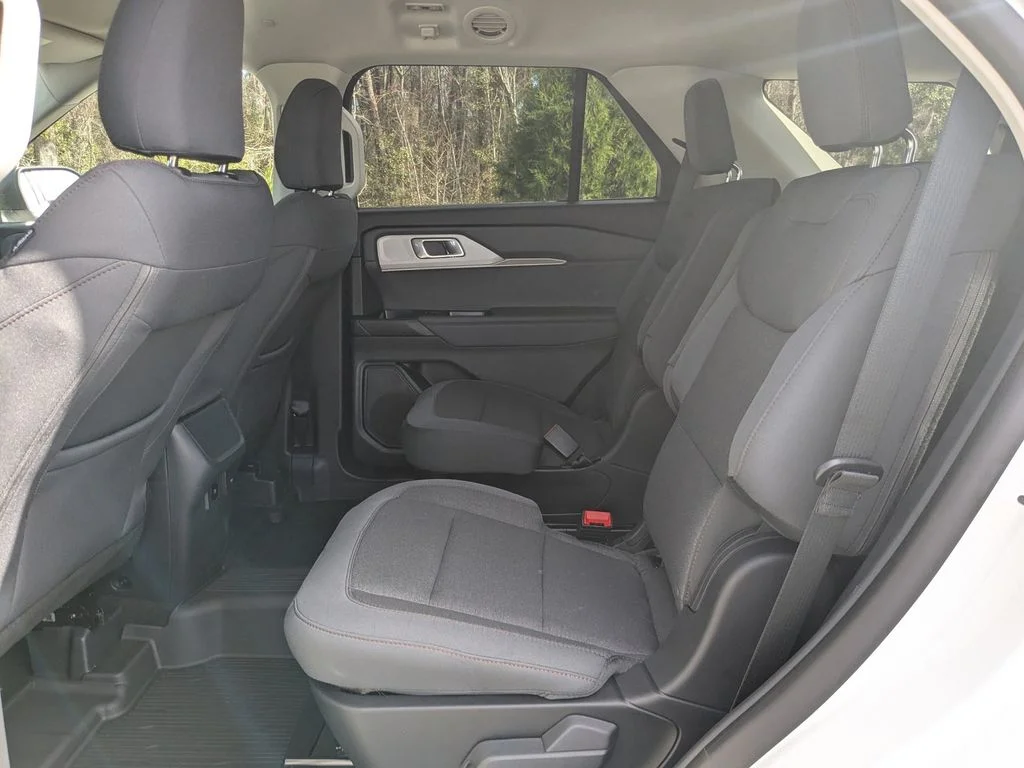 New 2026 Star White Metallic Tri-Coat Ford Active image 15