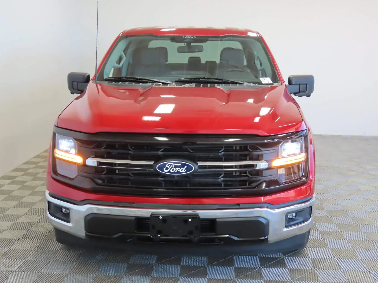 Used 2024 Rapid Red Metallic Tinted Clearcoat Ford XLT Crew Cab image 2