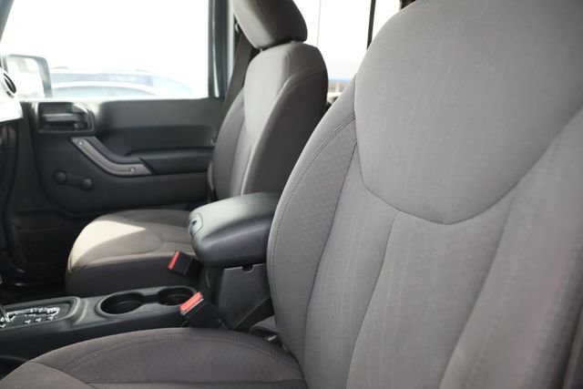 Used 2017 Gray Jeep Unlimited Sport image 16