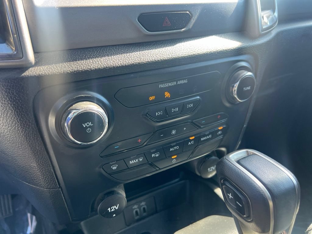 Used 2022 Oxford White Ford XLT image 27