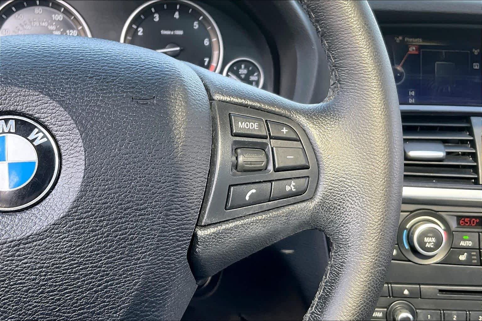 Used 2014 Black Sapphire Metallic BMW xDrive28i image 24