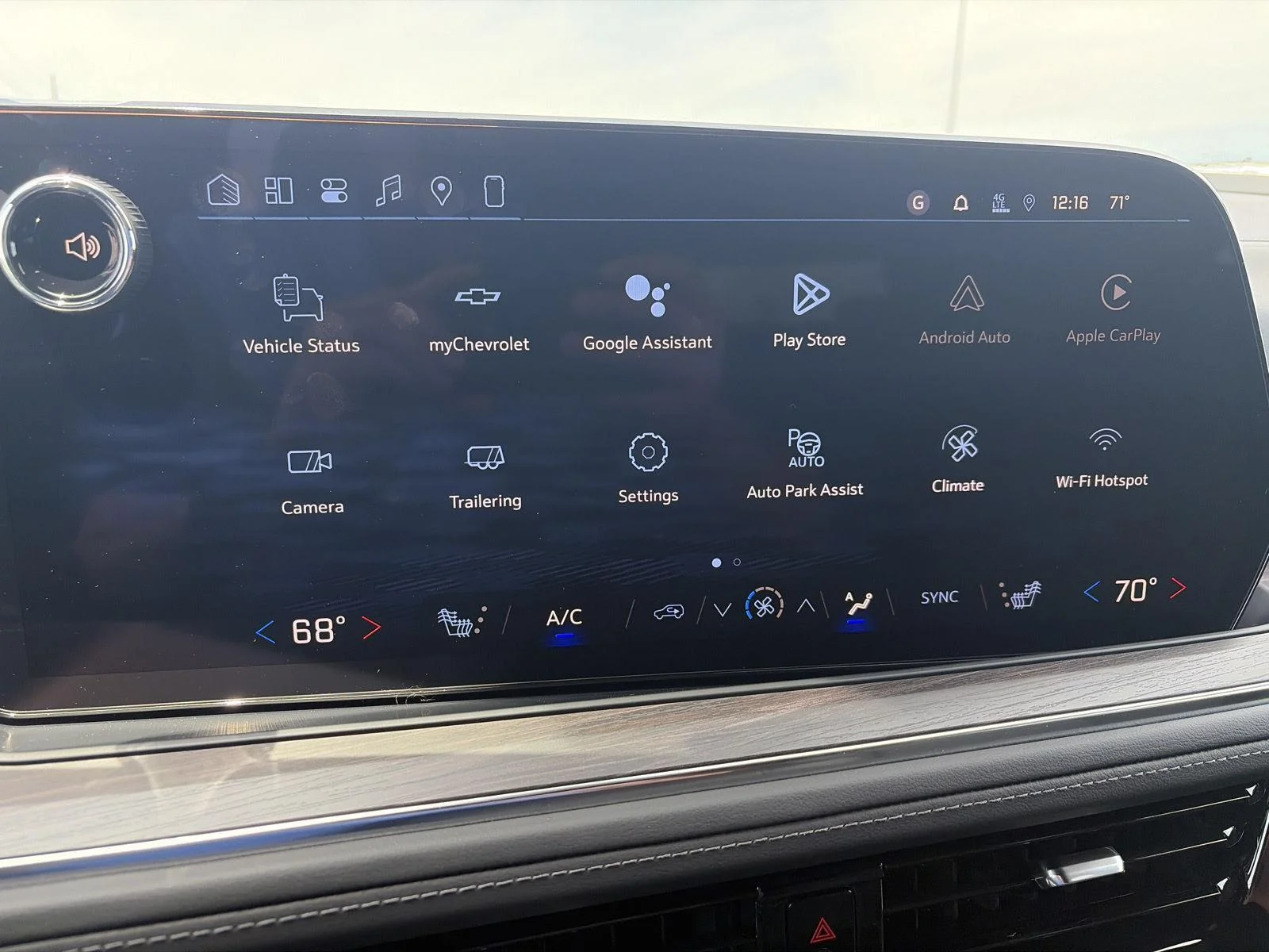 New 2026 Summit White Chevrolet LT image 33