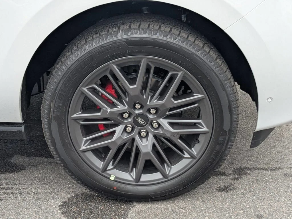 2025 Ford Expedition Platinum - Photo 12