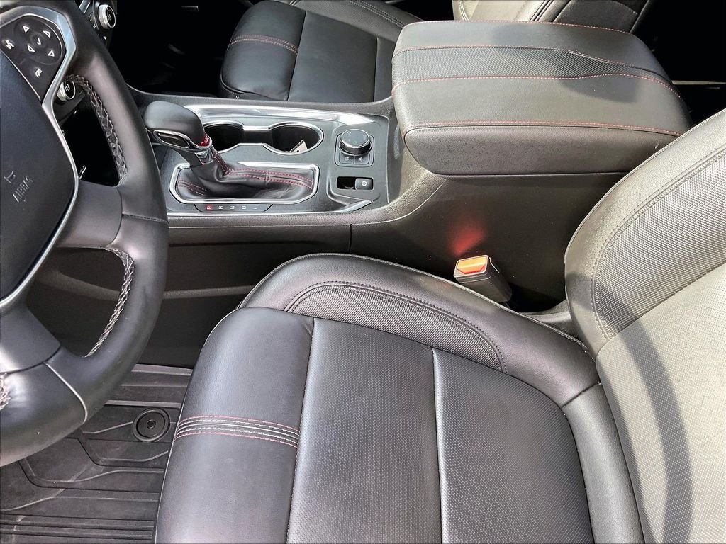 Used 2023 White Chevrolet RS image 21