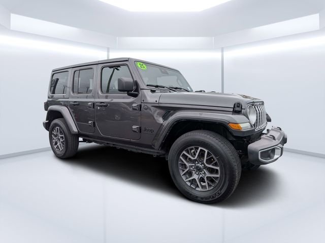 Used 2025 Gray Jeep Sahara image 1