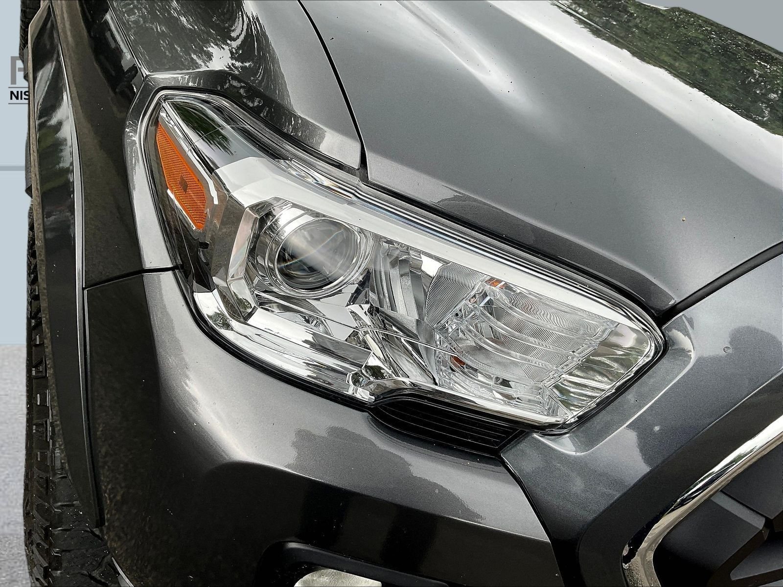 Used 2022 Gray Toyota SR5 image 34