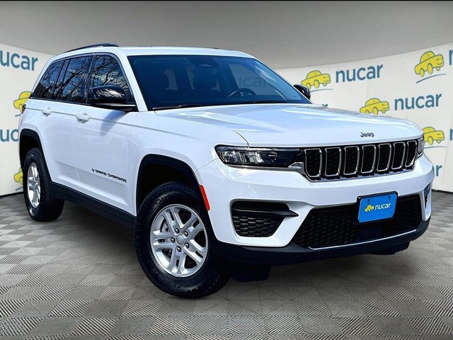 2022 Jeep Grand Cherokee Laredo
