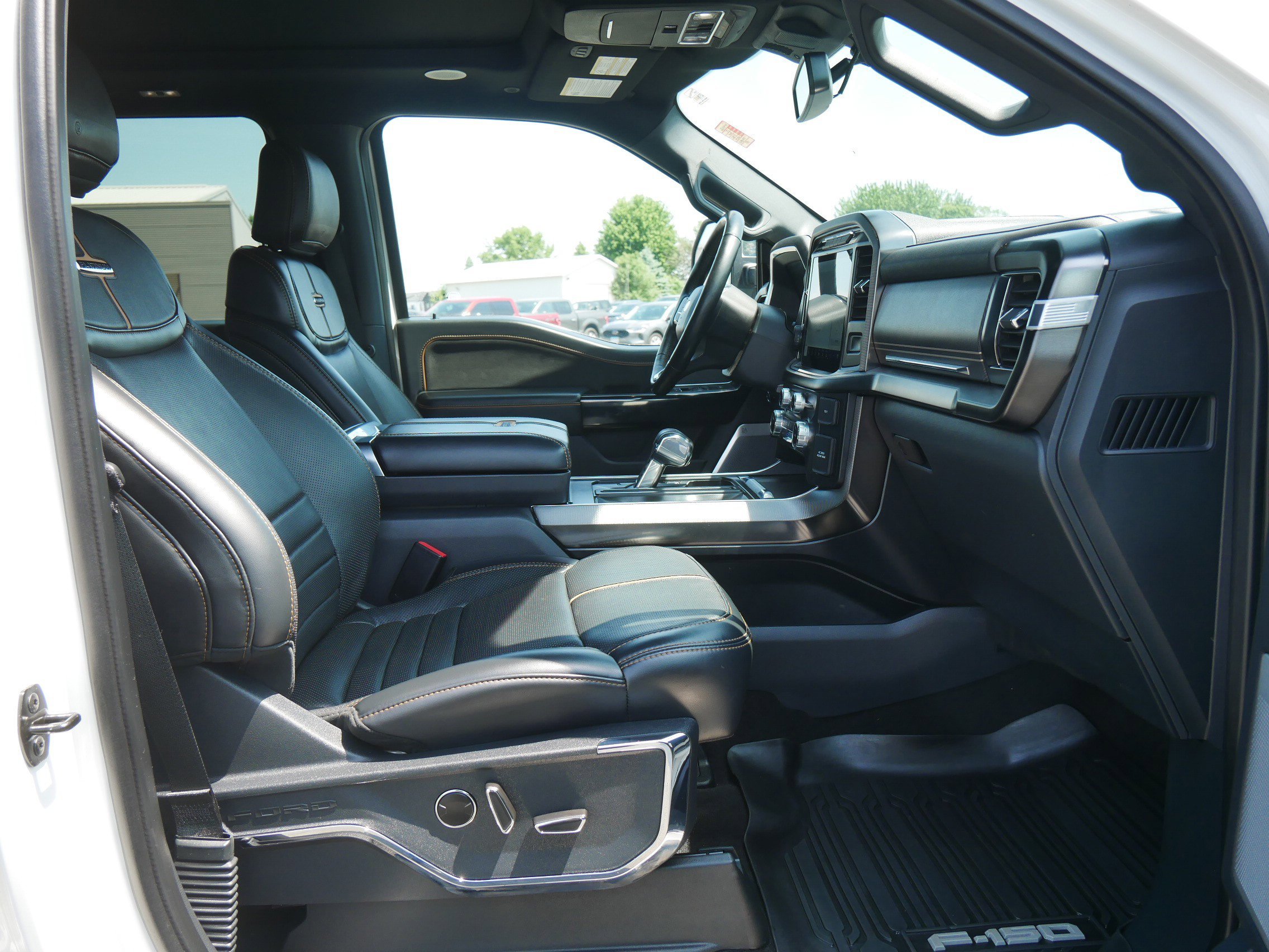Used 2023 White Ford Platinum image 14