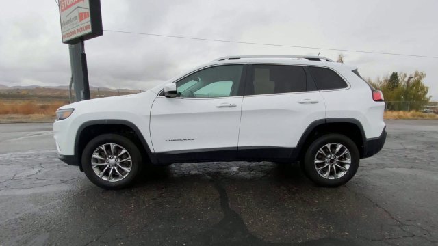 Used 2019 White Jeep Latitude Plus 4x4 image 5